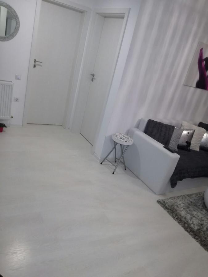 White Luxury Apartment Sibiu Exterior photo